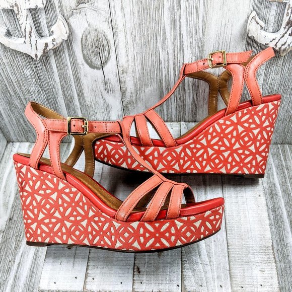 Clarks Shoes - Clark's Artisan Sz 6.5 Wedge Sandals